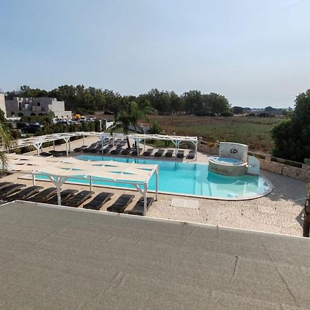 Pino Resort With Shared Pool Torre Lapillo Exterior photo