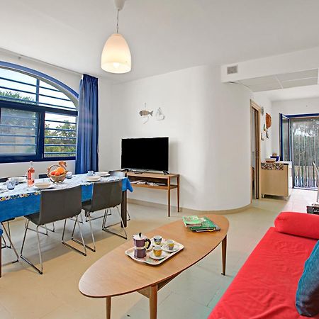Pino Resort With Shared Pool Torre Lapillo Exterior photo