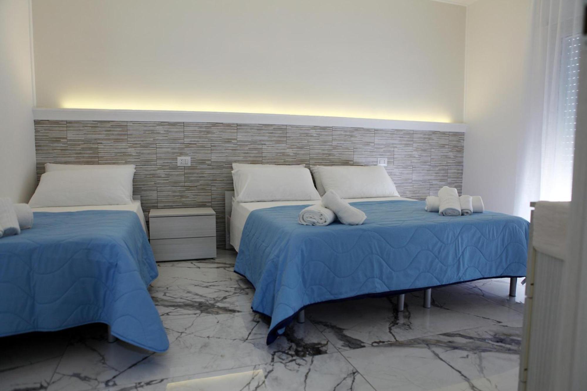 Pino Resort With Shared Pool Torre Lapillo Exterior photo
