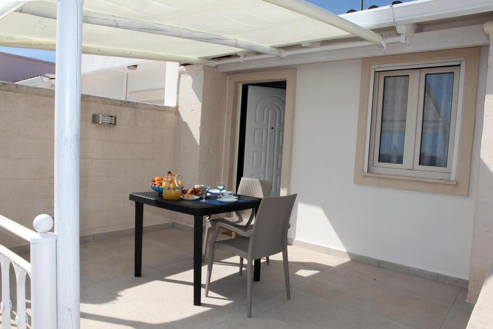 Pino Resort With Shared Pool Torre Lapillo Exterior photo