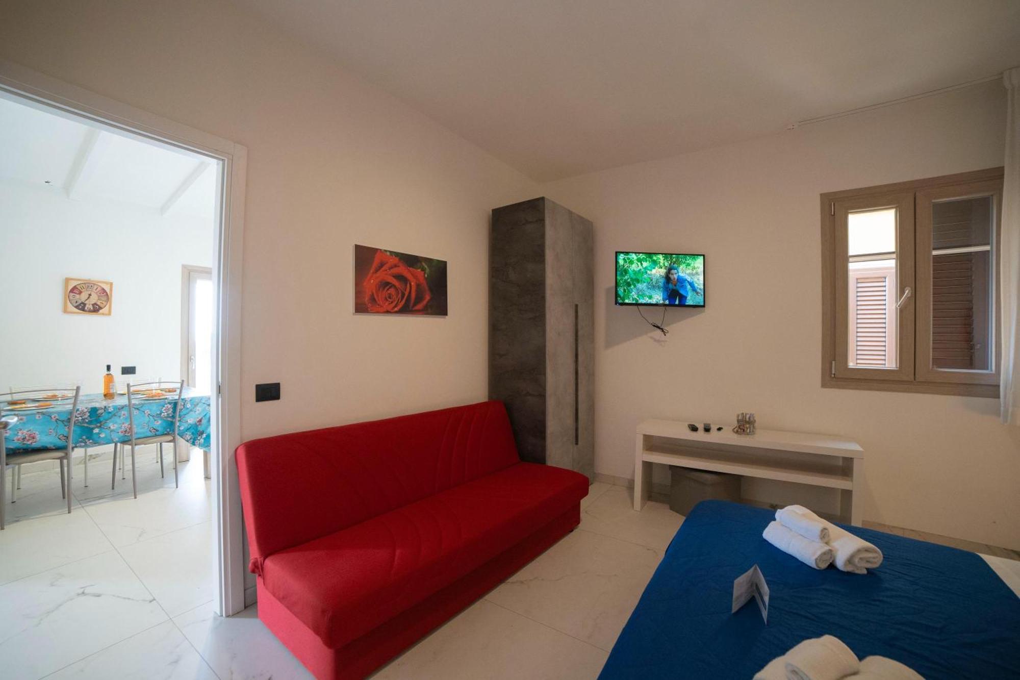 Pino Resort With Shared Pool Torre Lapillo Exterior photo